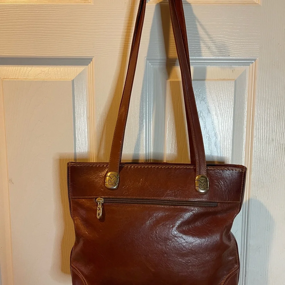 Marino Orlandi Vintage Leather brown Medium shoulder bag with gold tone accents - Picture 4 of 13